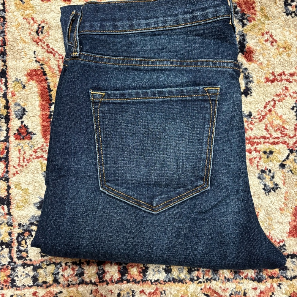 Old Navy Original Mid-Rise Jeans!